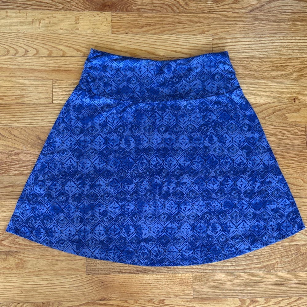 LL Bean Blue Patterned A-Line Pull on Women's Skirt
